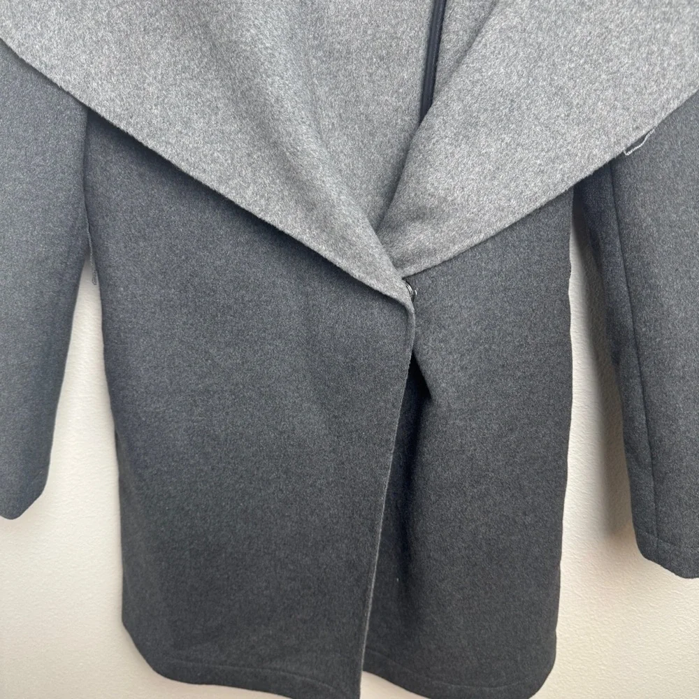 Wool Blend Coat by Dylan Grey Size Small - Picture 5 of 16